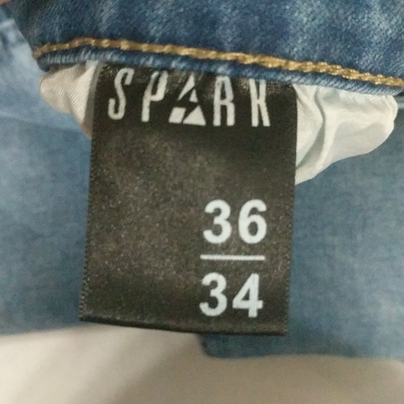 Spark Distressed Skinny Medium Wash - size 36 x 34 - Picture 4 of 9